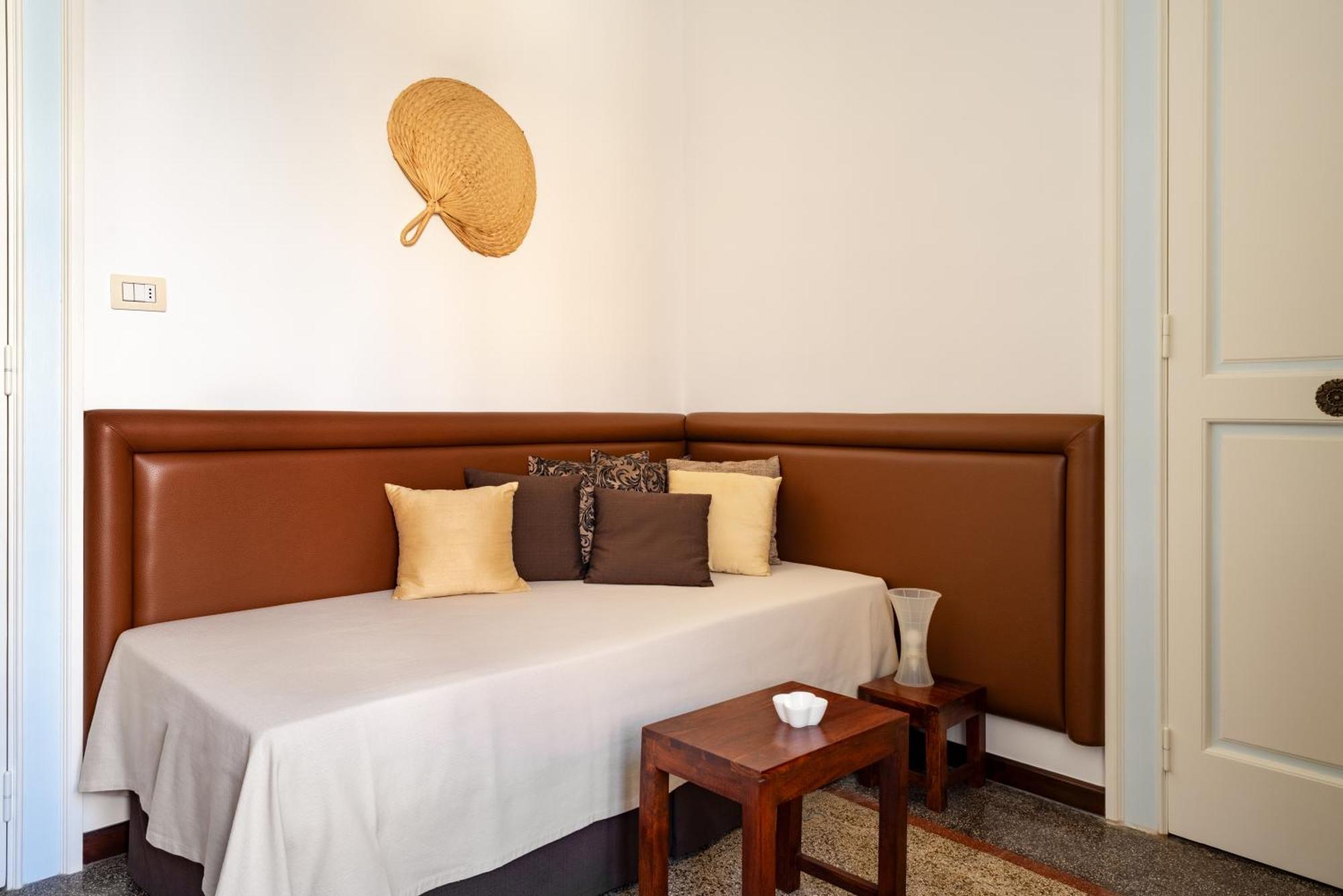 Palazzo De Tomasi B&B Gallipoli Buitenkant foto