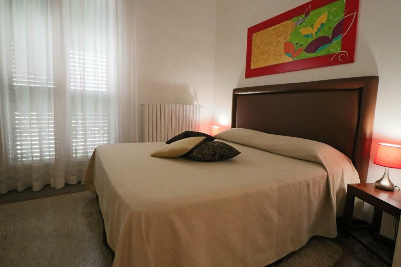 Palazzo De Tomasi B&B Gallipoli Buitenkant foto